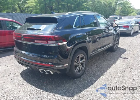 2024 Volkswagen Atlas Cross Sport 2.0T Sel R-Line z USA, uszkodzony, nr VIN 1V2AE2CA4RC219026